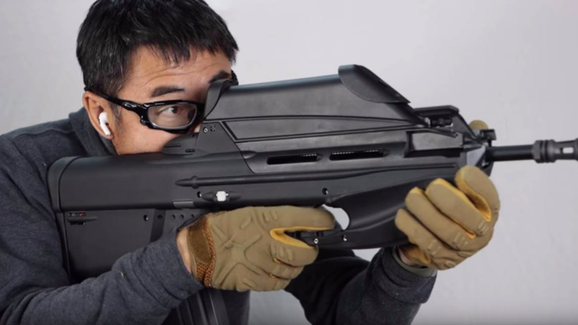 日本壕堺大叔:F2000 ETU FN正式G&G电动枪!!!